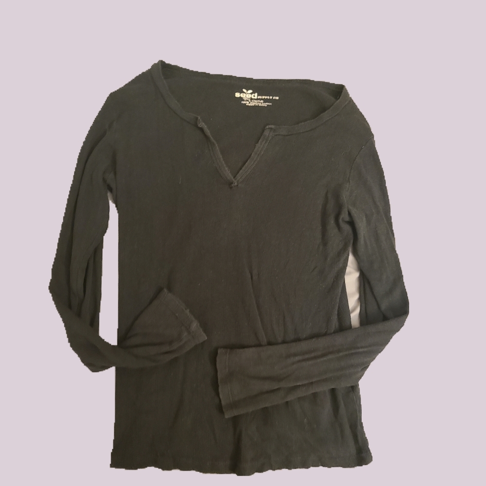 Longsleeve black top